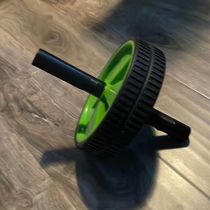 AB roller wheel-FREE with purchase. Just add to bundle!